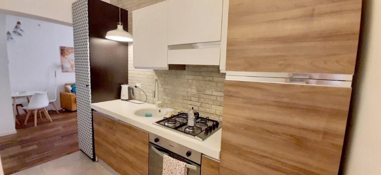 Cheerful Flat In Funky Rom
